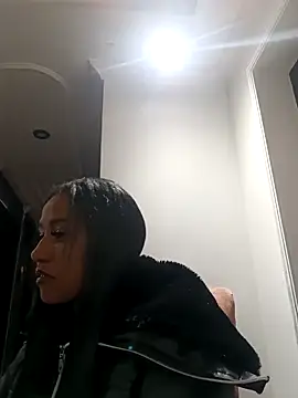 Snapshot of devi_black13_ chatting on February 15, 2025, 12:15 am devi black13  online show from February 15, 2025, 12:15 am