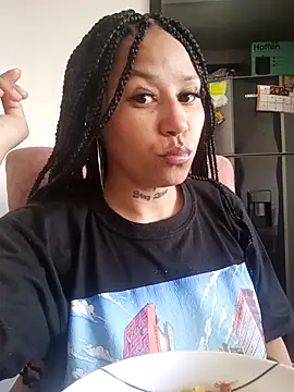 Snapshot of devi_black13_ chatting on February 18, 2026, 7:54 pm devi black13 online show from February 18, 2026, 7:54 pm