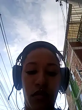 Snapshot of devi_black13_ chatting on December 7, 2024, 7:49 pm devi black13  online show from December 7, 2024, 7:49 pm