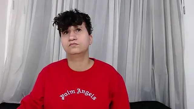 Im Milan Rs online show from November 4, 2025, 3:32 am