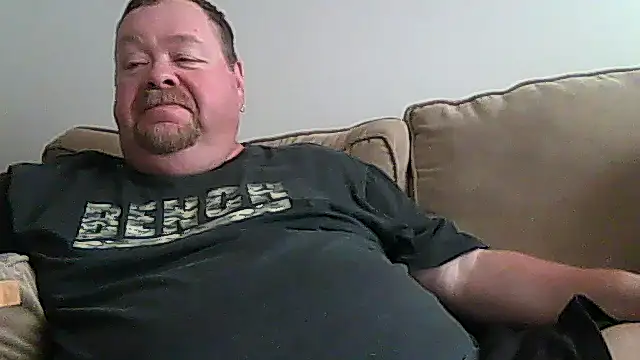 Snapshot of hitman_35 chatting on June 15, 2026, 12:22 am hitman 35 online show from June 15, 2026, 12:22 am