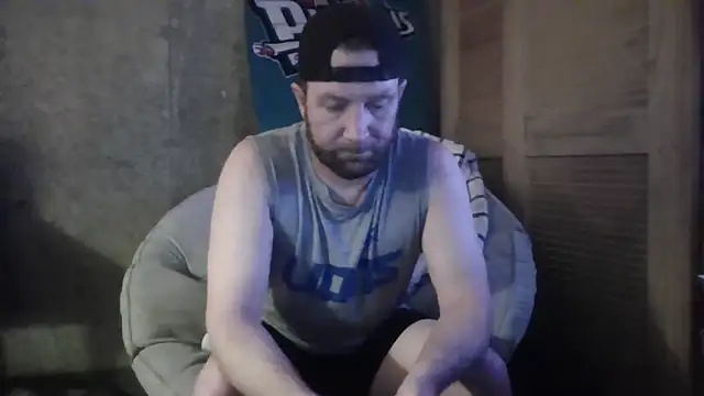Edward LongCock online show from May 25, 2026, 7:23 pm