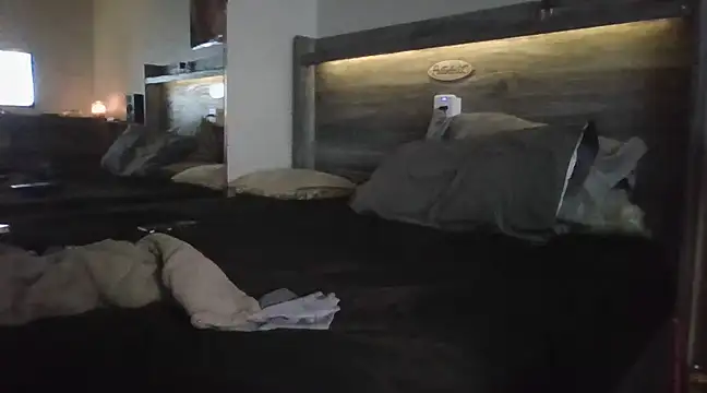 Snapshot of Edward_LongCock chatting on January 15, 2025, 11:21 am Edward LongCock online show from January 15, 2025, 11:21 am