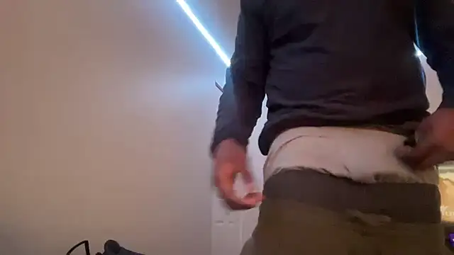 Snapshot of tokenkingtn chatting on October 29, 2025, 2:49 pm tokenkingtn online show from October 29, 2025, 2:49 pm