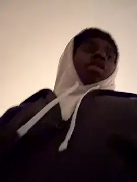 Snapshot of tokenkingtn chatting on November 7, 2025, 1:26 pm tokenkingtn online show from November 7, 2025, 1:26 pm