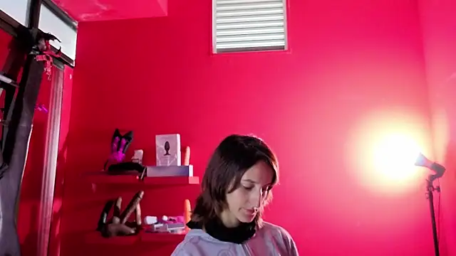 Ambar Roux  online show from February 4, 2026, 12:22 pm