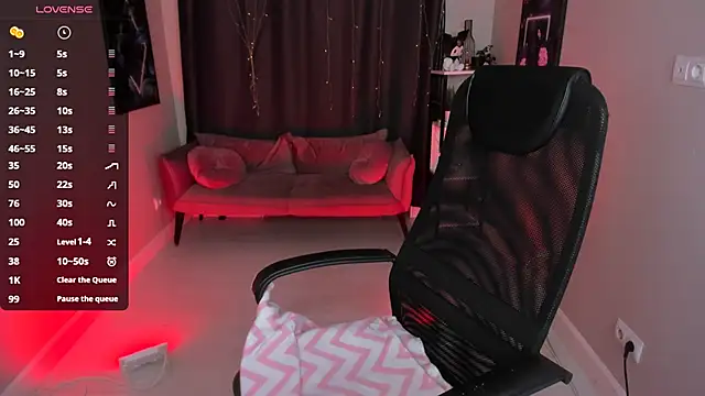 Bunny  of love online show from March 15, 2025, 1:40 pm