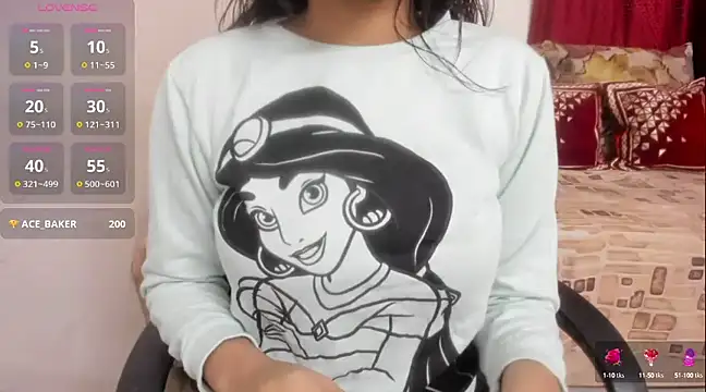 Snapshot of Reika_01 chatting on December 6, 2024, 12:51 am Reika 01 online show from December 6, 2024, 12:51 am