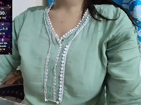 Snapshot of Reika_01 chatting on June 30, 2026, 1:38 am Reika 01 online show from June 30, 2026, 1:38 am