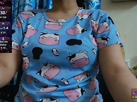 Snapshot of Reika_01 chatting on June 18, 2026, 1:59 am Reika 01 online show from June 18, 2026, 1:59 am