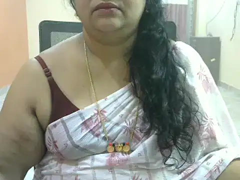 Snapshot of Naughty_Nityaa chatting on February 13, 2025, 12:13 am Naughty Nityaa online show from February 13, 2025, 12:13 am