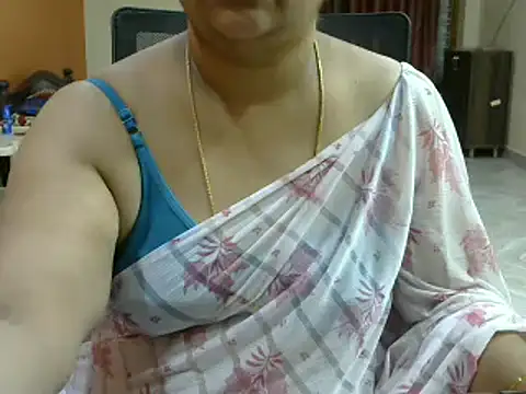 Snapshot of Naughty_Nityaa chatting on February 18, 2025, 12:05 am Naughty Nityaa online show from February 18, 2025, 12:05 am