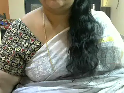 Snapshot of Naughty_Nityaa chatting on February 17, 2025, 7:26 am Naughty Nityaa online show from February 17, 2025, 7:26 am