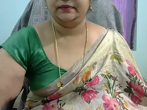 Snapshot of Naughty_Nityaa chatting on March 5, 2025, 7:05 am Naughty Nityaa online show from March 5, 2025, 7:05 am