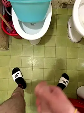 Snapshot of Miky_21 chatting on September 25, 2025, 1:44 am Miky 21 online show from September 25, 2025, 1:44 am