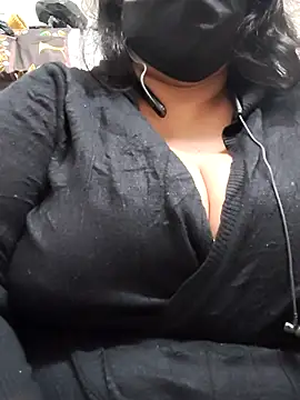 zeepe19 online show from December 17, 2025, 6:57 pm