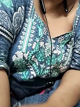Snapshot of zeepe19 chatting on July 1, 2026, 7:25 pm zeepe19 online show from July 1, 2026, 7:25 pm