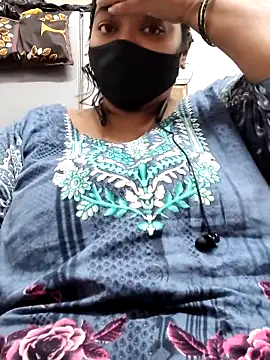 zeepe19 online show from December 21, 2025, 3:41 am