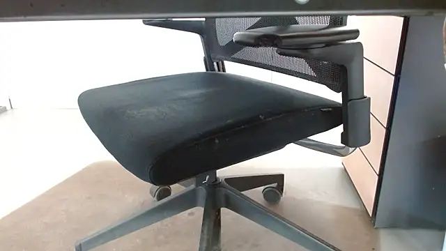 lovewalknaked online show from November 21, 2025, 10:36 am