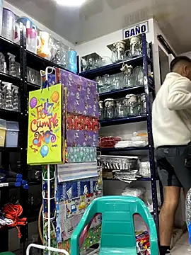 Snapshot of JuanZapata33 chatting on December 3, 2025, 9:58 pm JuanZapata33 online show from December 3, 2025, 9:58 pm