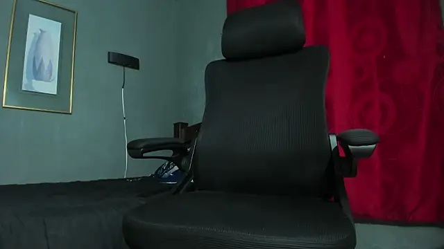 Travistanner 28 online show from February 21, 2026, 10:50 am