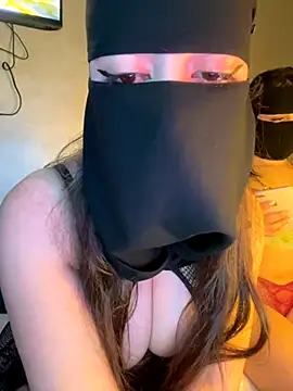 Snapshot of El-Jouri chatting on November 14, 2025, 10:24 pm El-Jouri online show from November 14, 2025, 10:24 pm