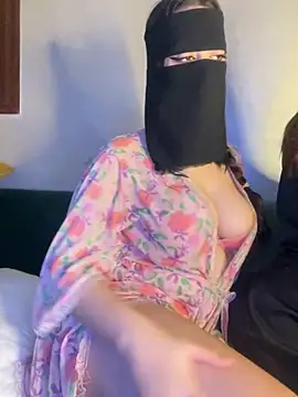 Snapshot of El-Jouri chatting on November 23, 2025, 8:08 pm El-Jouri online show from November 23, 2025, 8:08 pm