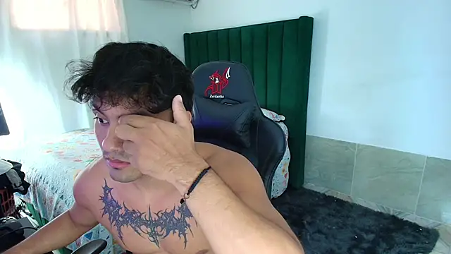 man dur07 online show from March 29, 2026, 8:21 pm