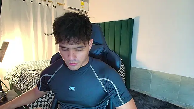 man dur07 online show from December 14, 2025, 12:06 am