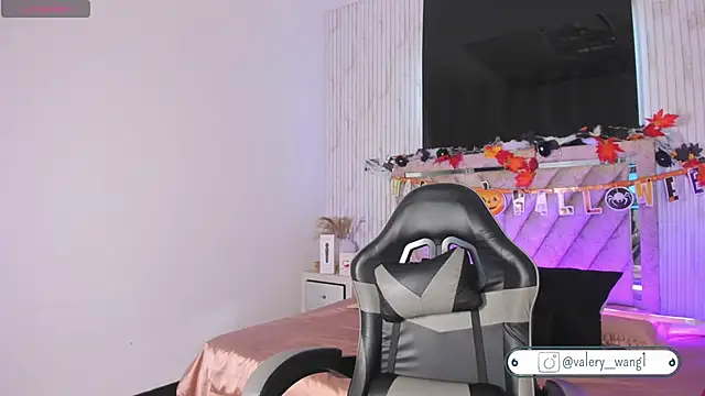 Snapshot of Valery_wang chatting on October 31, 2025, 12:02 pm Valery wang online show from October 31, 2025, 12:02 pm