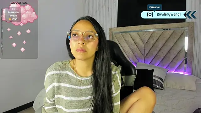 Valery wang online show from December 20, 2025, 12:08 pm