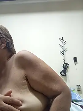 florecita69 online show from February 22, 2026, 1:30 am