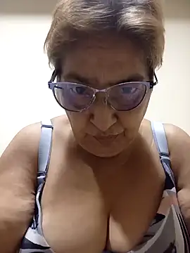 florecita69 online show from March 13, 2026, 1:43 am