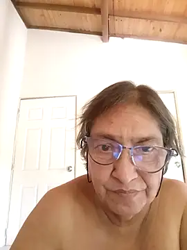 florecita69 online show from October 23, 2025, 4:16 pm