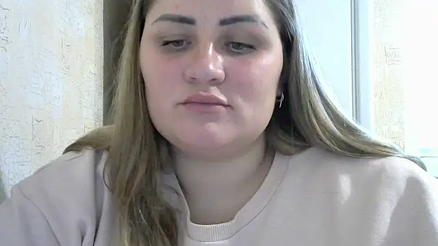 Snapshot of Honeydew-Waves chatting on December 4, 2024, 8:06 am Honeydew-Waves online show from December 4, 2024, 8:06 am