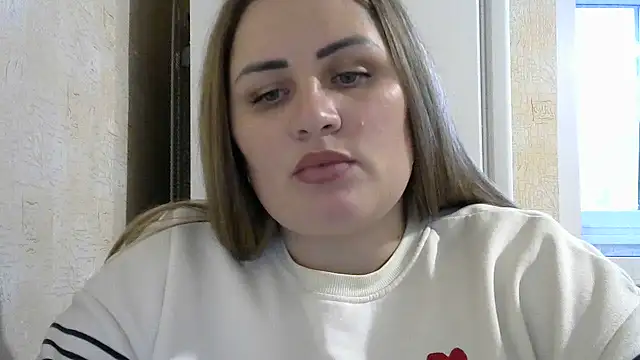 Snapshot of Honeydew-Waves chatting on December 3, 2024, 12:44 pm Honeydew-Waves online show from December 3, 2024, 12:44 pm