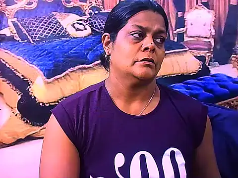 indianCherryPie online show from February 16, 2026, 5:17 am