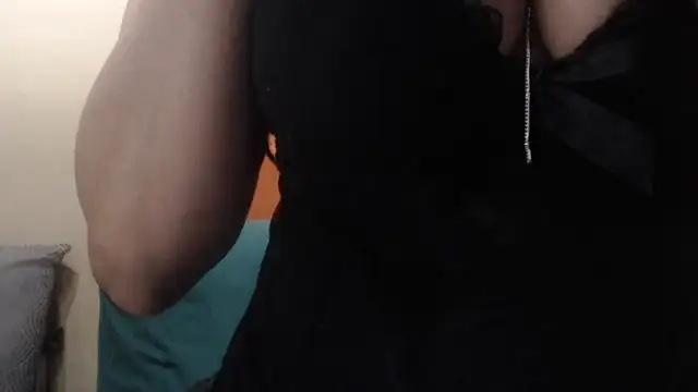 Snapshot of AssSeductress43 chatting on October 4, 2025, 3:52 am AssSeductress43 online show from October 4, 2025, 3:52 am