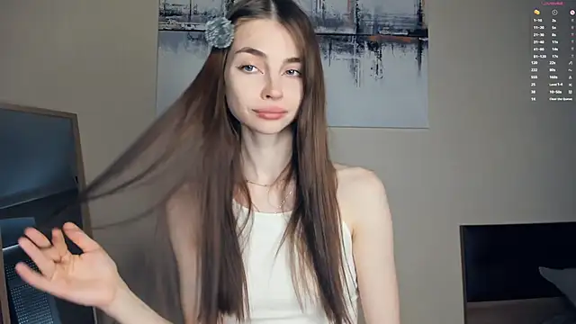 MaryJacksoon online show from April 16, 2026, 7:42 am