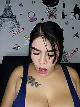 Snapshot of BigTits_Kitty chatting on June 8, 2026, 11:44 am BigTits Kitty online show from June 8, 2026, 11:44 am