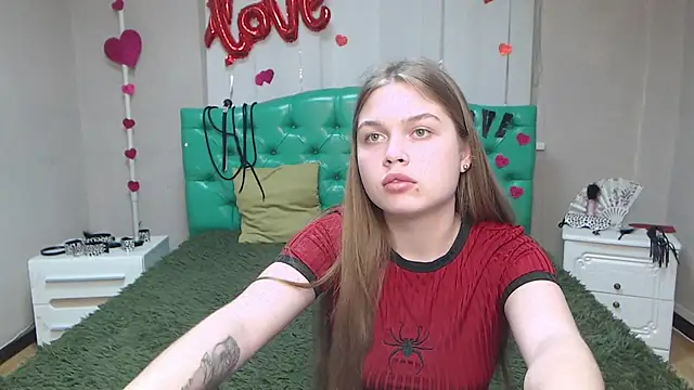 Snapshot of LaraPika chatting on March 18, 2025, 3:22 pm LaraPika online show from March 18, 2025, 3:22 pm