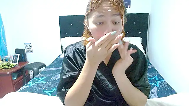 giuliana andrade online show from November 5, 2025, 12:36 am