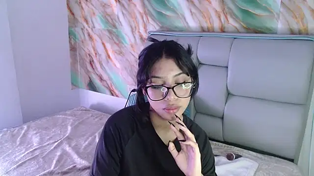 AmberJeong online show from February 28, 2025, 1:58 am