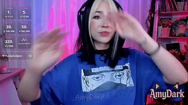 Snapshot of _AmyDark chatting on November 4, 2025, 7:50 pm AmyDark online show from November 4, 2025, 7:50 pm