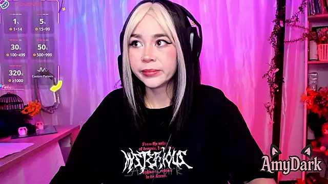 Snapshot of _AmyDark chatting on November 28, 2025, 11:49 pm AmyDark online show from November 28, 2025, 11:49 pm