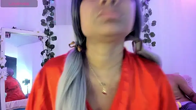 catalina and roger online show from November 5, 2025, 8:12 pm