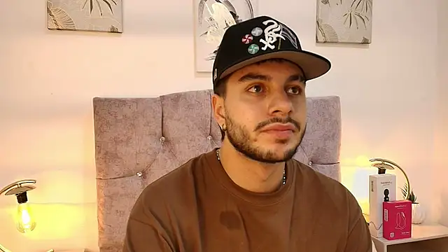 Amadeo Wild online show from April 18, 2026, 4:04 am