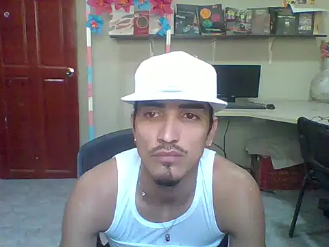 jeremy scott online show from February 12, 2026, 8:52 pm