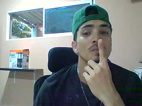 jeremy scott online show from October 27, 2025, 10:11 pm