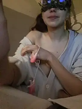 PearMaki online show from February 15, 2026, 3:07 am